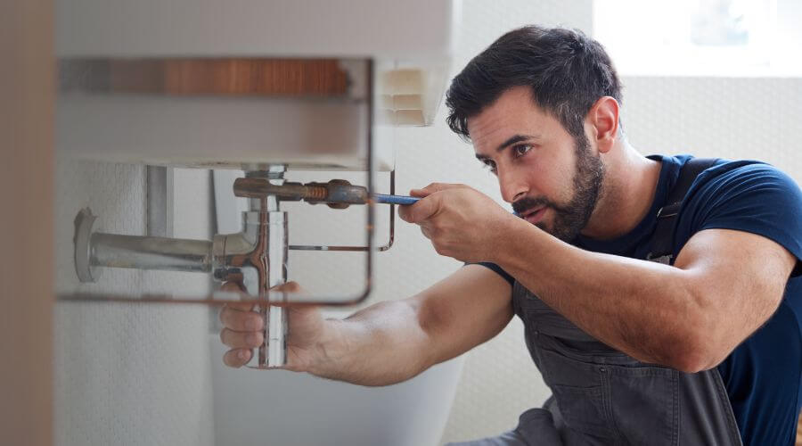 Faucet repair for sink in Cayuga, IN